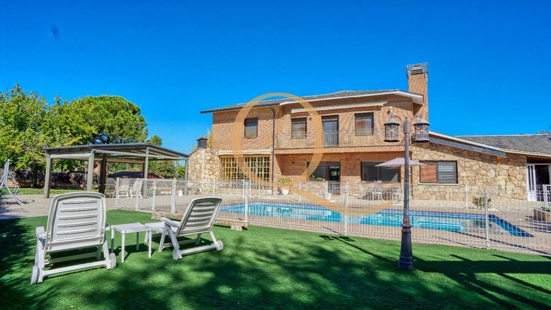 Maison de Ville en vente Madrid. Ref: 2542. QUARTIERS