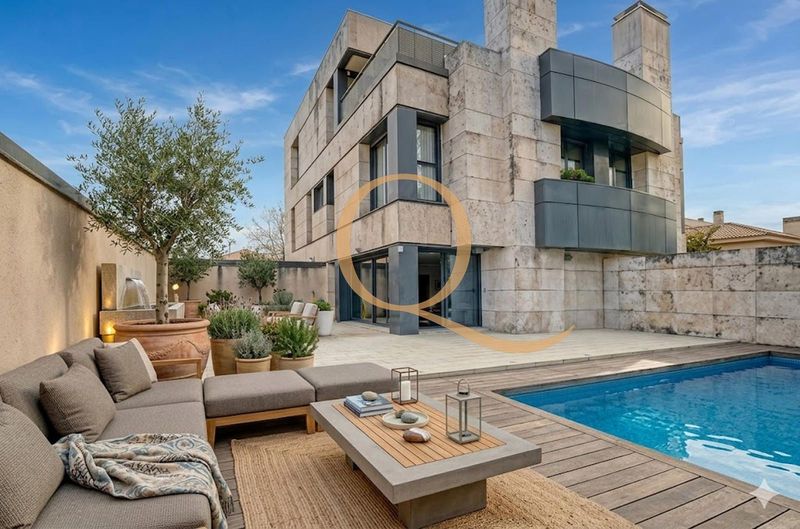 Maison de ville en vente Madrid. Ref: 2600. QUARTIERS