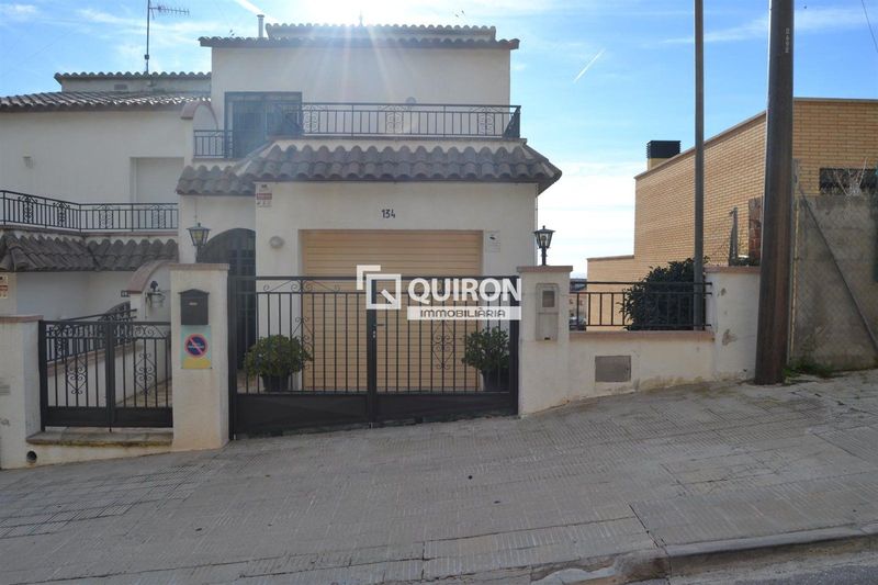 Adosado en venta Segur De Calafell, Tarragona. Ref: 2119. Quiron immobiliaria