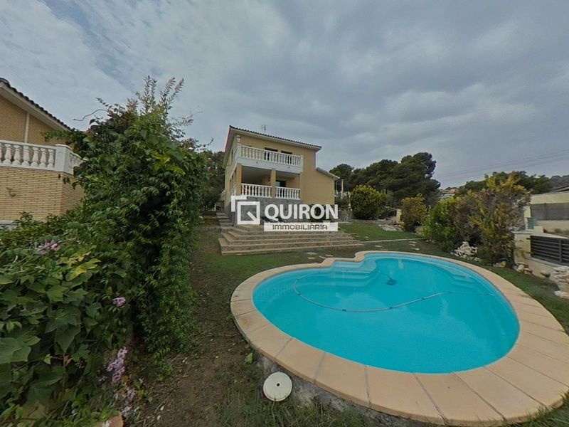 Chalet Independiente en venta Roda De Bara, Tarragona. Ref: 2252. Quiron immobiliaria