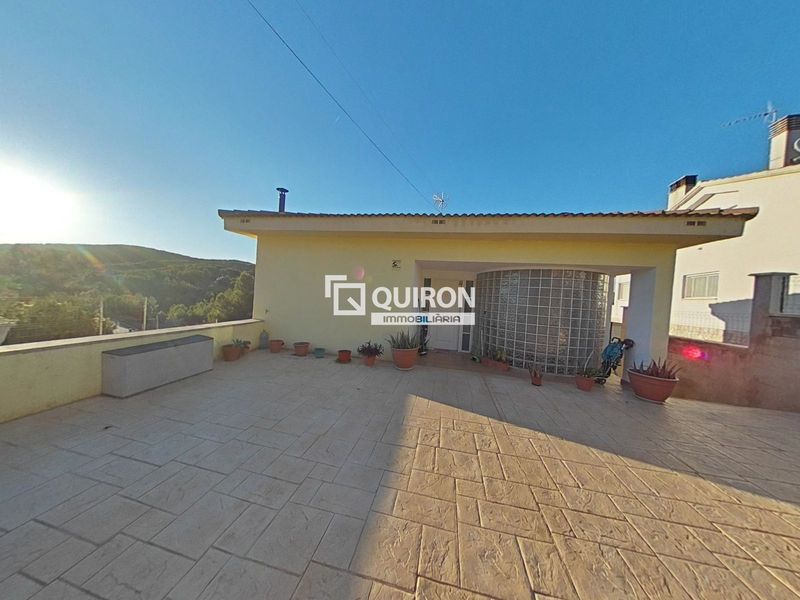 Chalet Independiente en venta La Bisbal del Penedes, Tarragona. Ref: 2253. Quiron immobiliaria