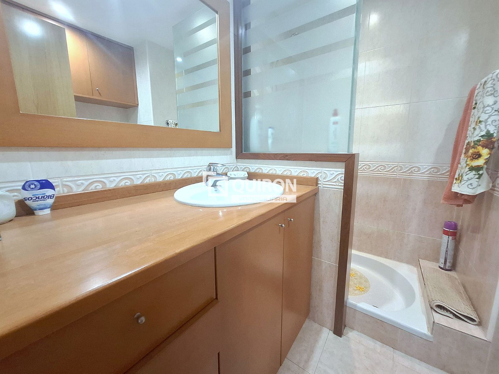 Piso de 3 dormitorios con terraza y piscina cerca del mar en Segur de Calafell - Foto 14