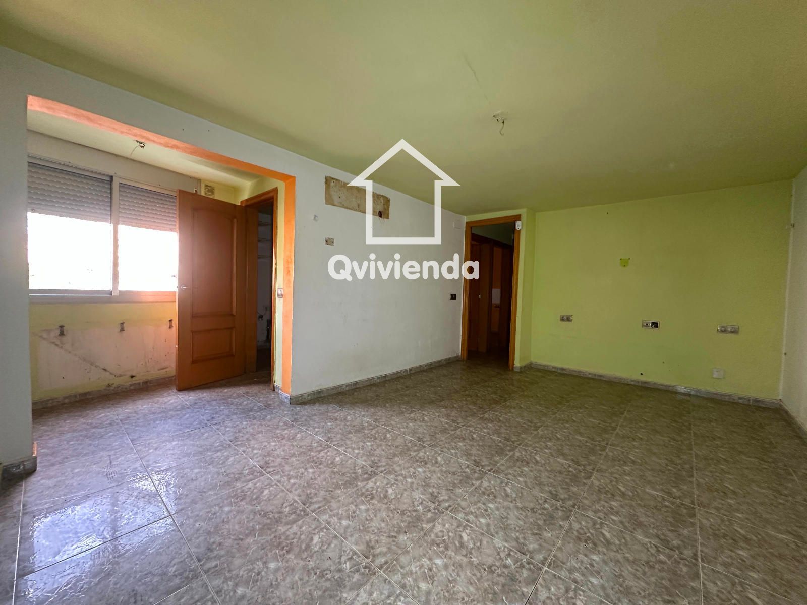 Piso en venta Sabadell, Barcelona. Ref: 15205. 