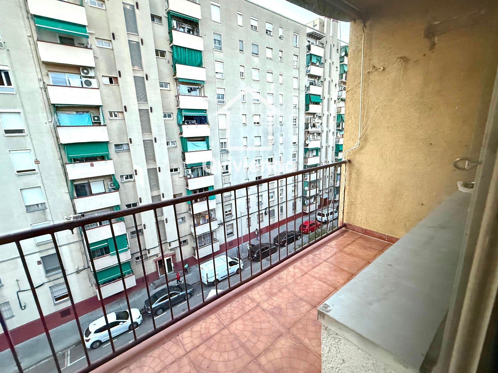 Piso en venta Sabadell, Barcelona. Ref: 15282. 