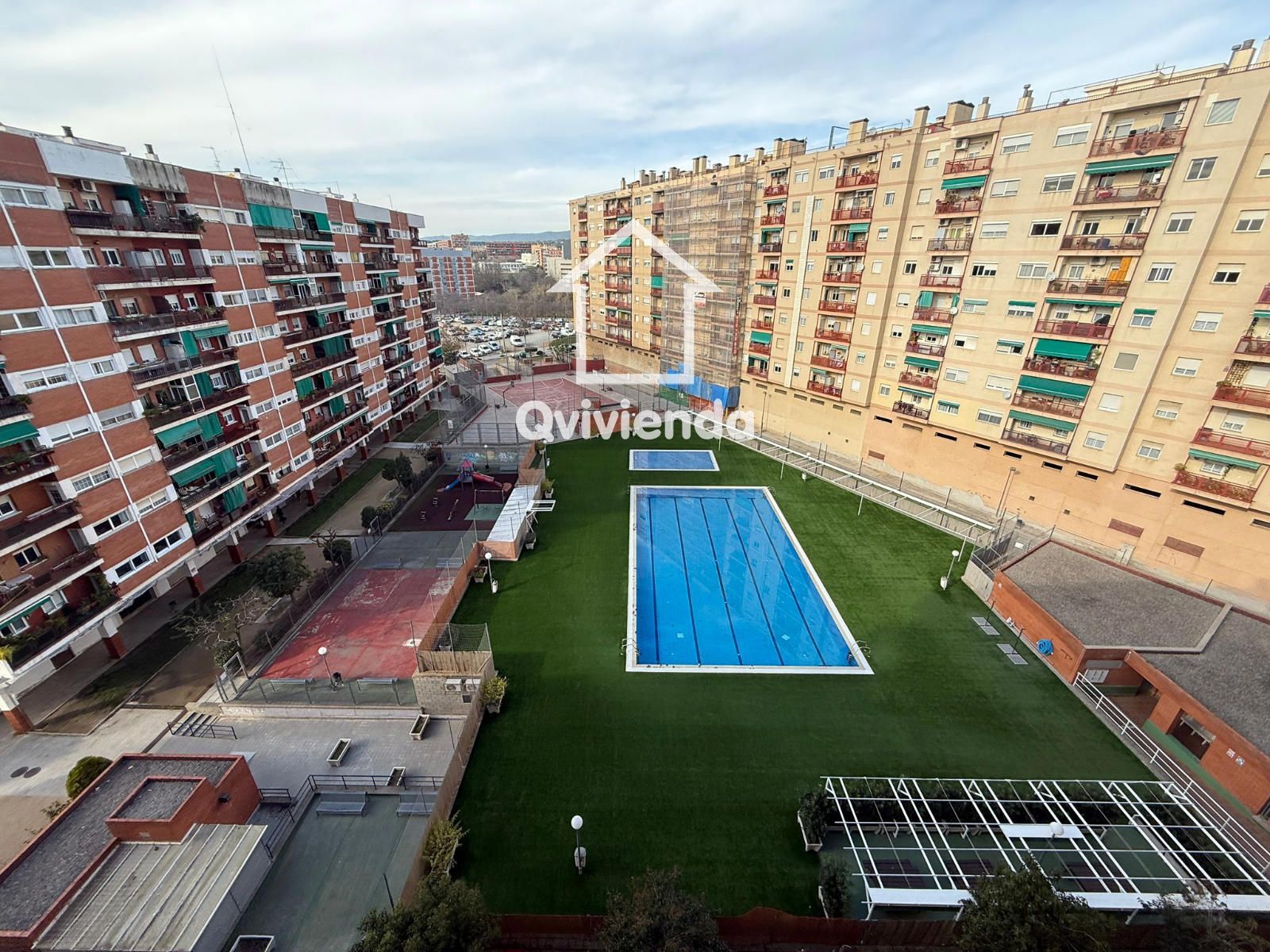 Piso en venta Sabadell, Barcelona. Ref: 15369. 