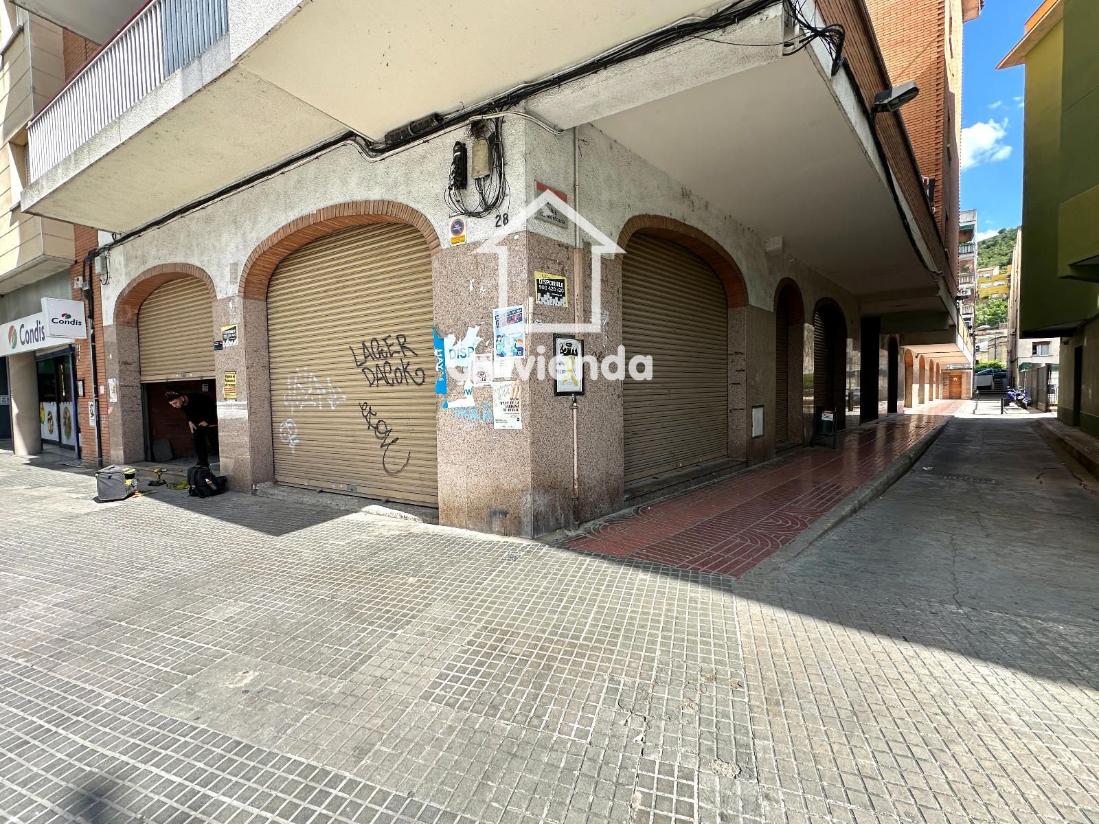 Local Comercial en venta Montcada I Reixac, Barcelona. Ref: 15537. 