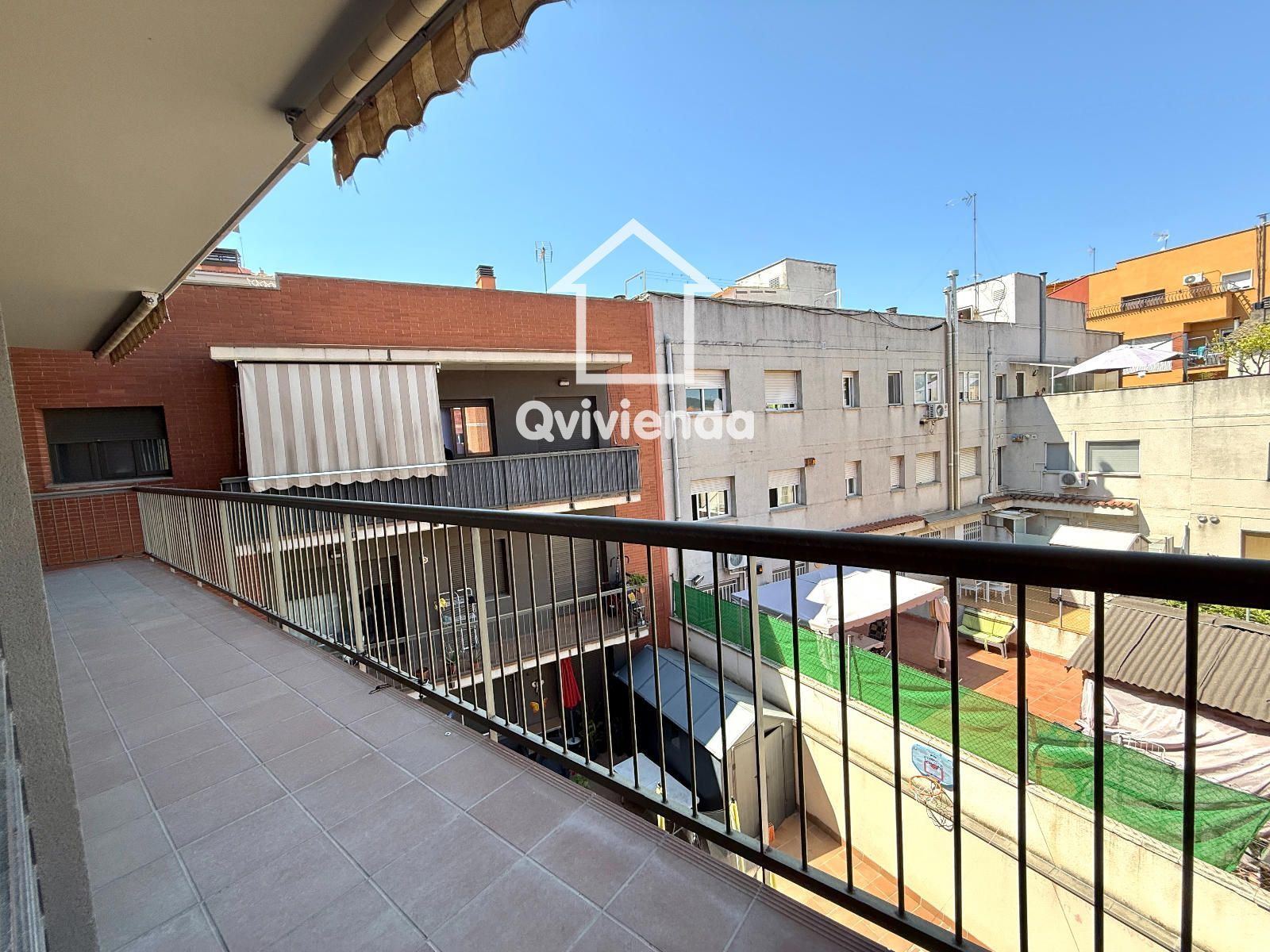 Piso en venta Terrassa, Barcelona. Ref: 15559. 