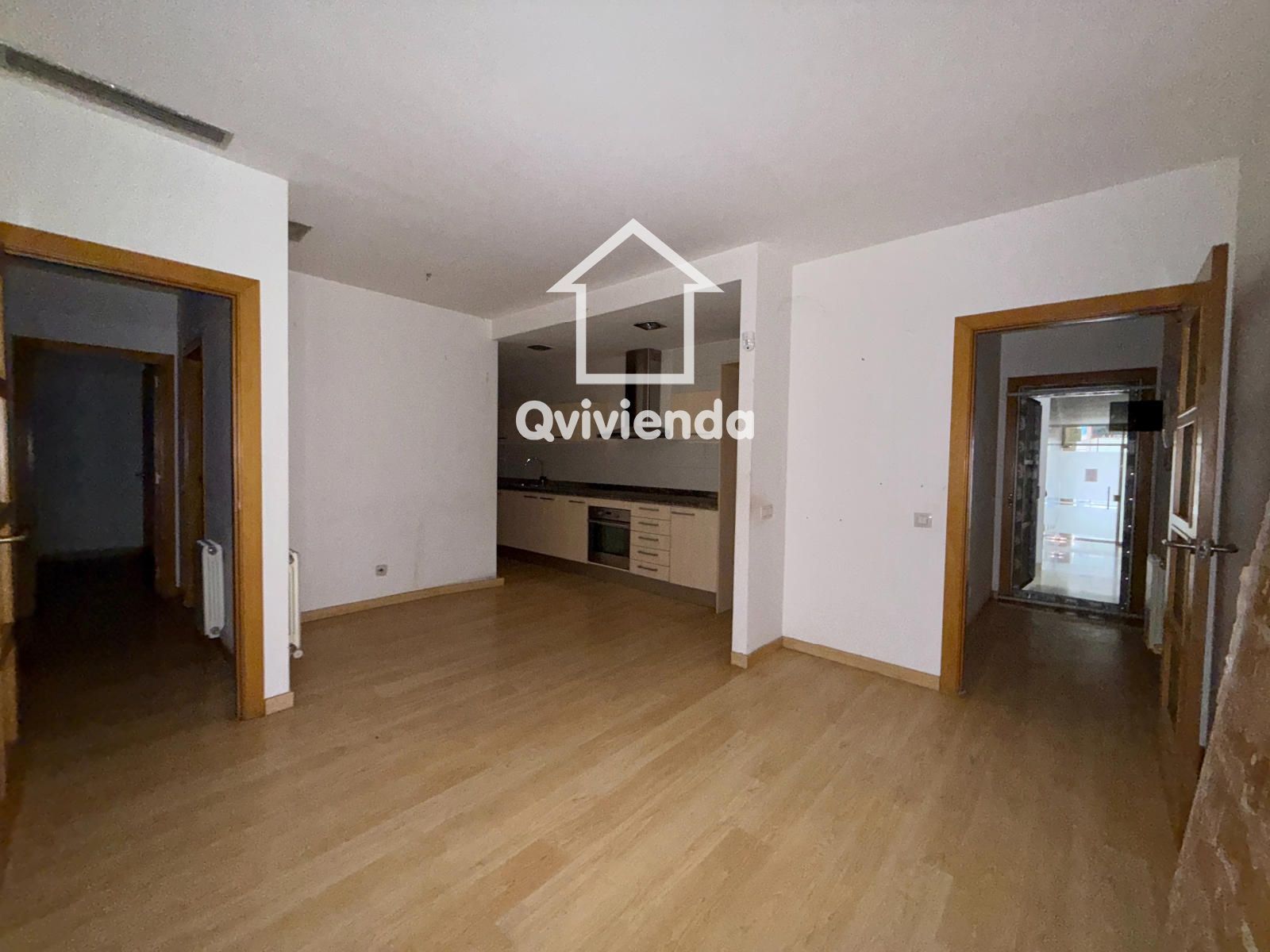 Piso en venta Montcada I Reixac, Barcelona. Ref: 15612. 