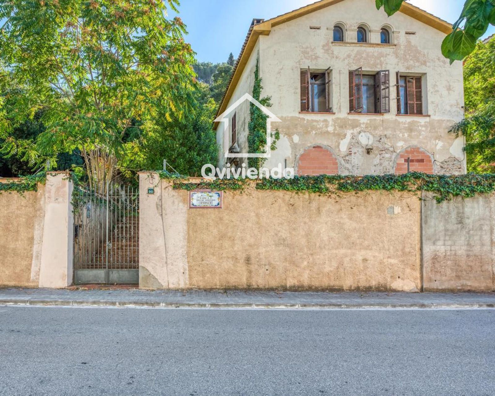 Chalet Independiente en venta Figaró-Montmany, Barcelona. Ref: 15669. 