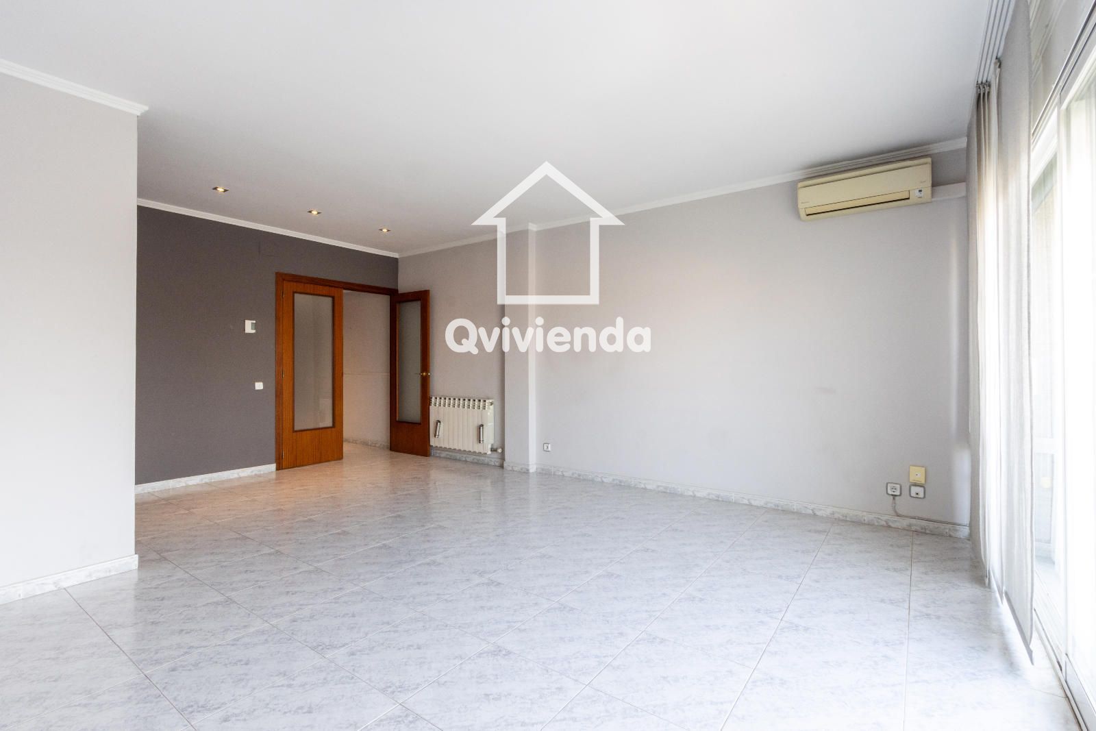 🏡 Amplio piso de 4  habitaciones en Parets del Vallès