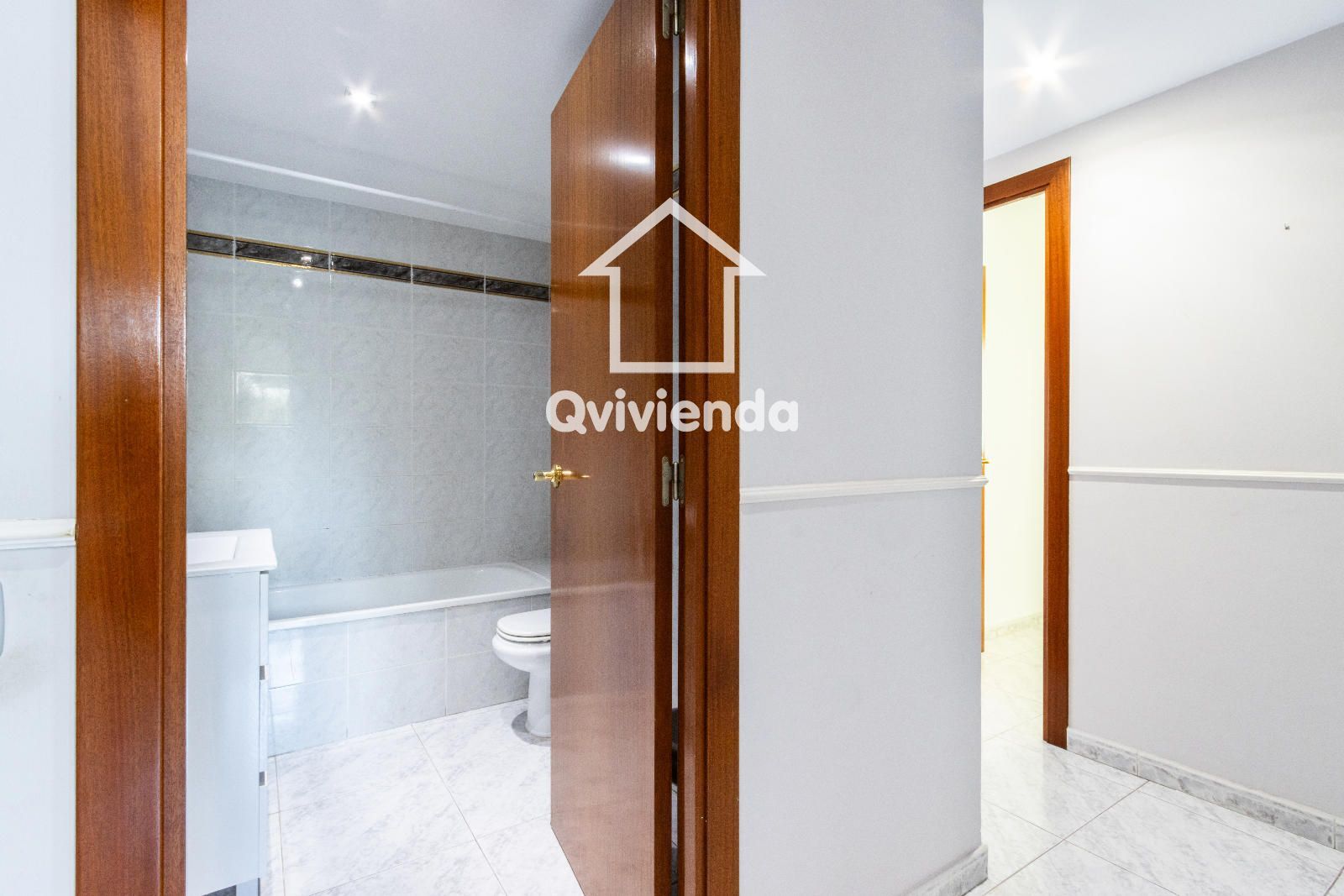 🏡 Amplio piso de 4  habitaciones en Parets del Vallès