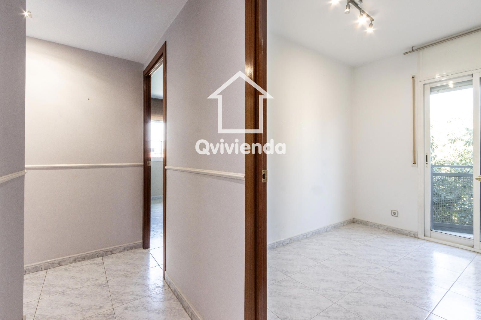 🏡 Amplio piso de 4  habitaciones en Parets del Vallès