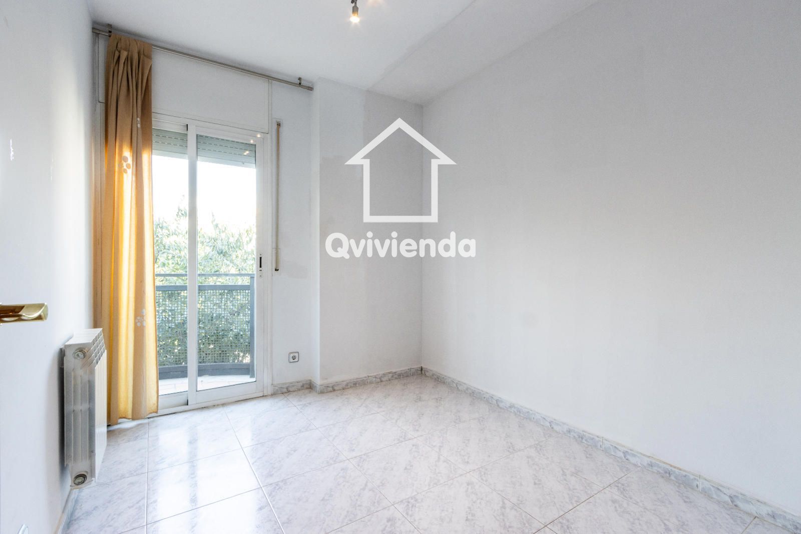🏡 Amplio piso de 4  habitaciones en Parets del Vallès