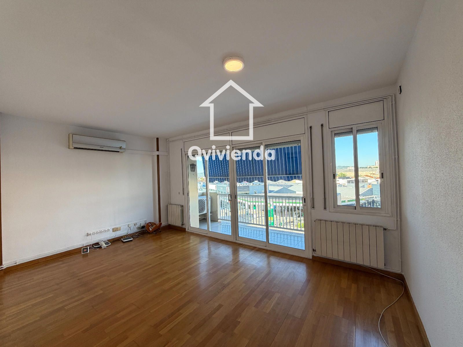Piso en alquiler en Sabadell – Ronda Ponent, luminoso y con excelentes vistas - Foto 4