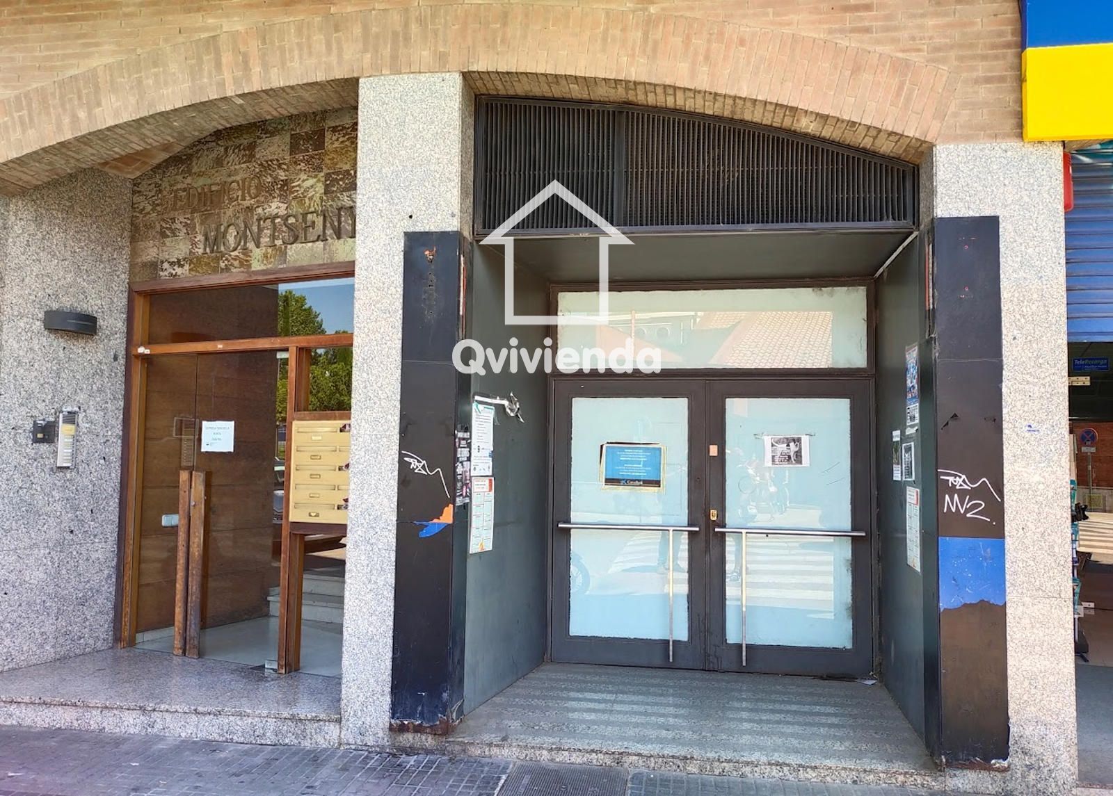 Local Comercial en venda Montcada I Reixac, Barcelona. Ref: 15751. 