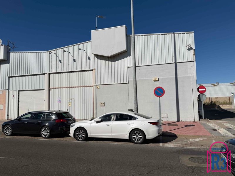 Nave Industrial en venta y alquiler León. Ref: 10273. Inmobiliaria R3