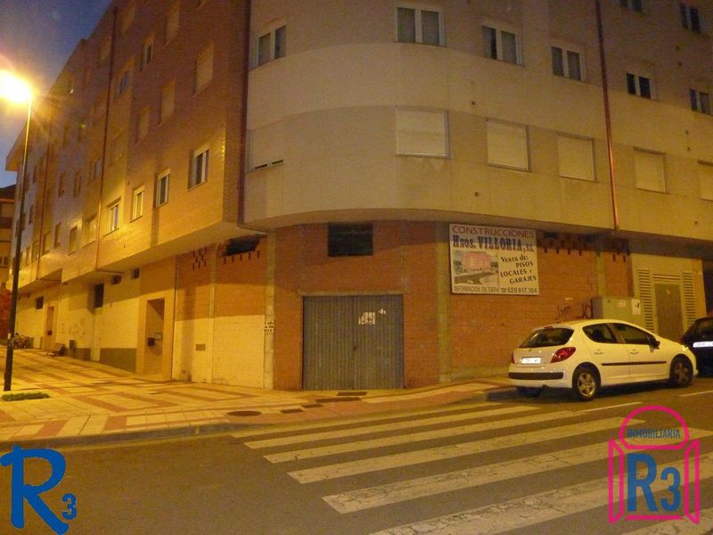 Local Comercial en alquiler Trobajo del Camino, León. Ref: 11528. Inmobiliaria R3