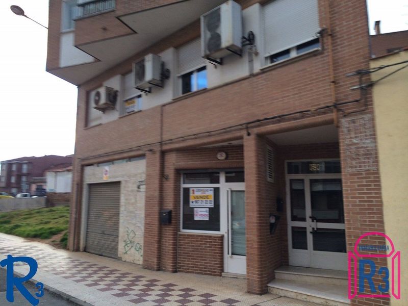 Local Comercial en venta Navatejera, León. Ref: 11623. Inmobiliaria R3