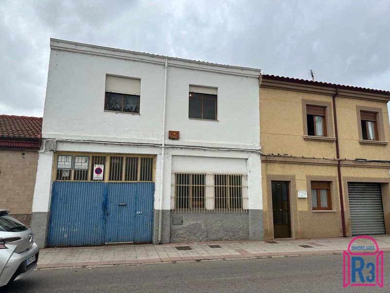 Nave Industrial en venta León. Ref: 11942. Inmobiliaria R3