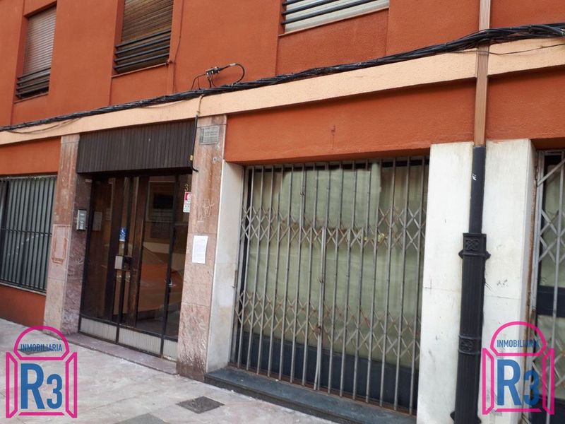 Local Comercial en venta y alquiler León. Ref: 12880. Inmobiliaria R3