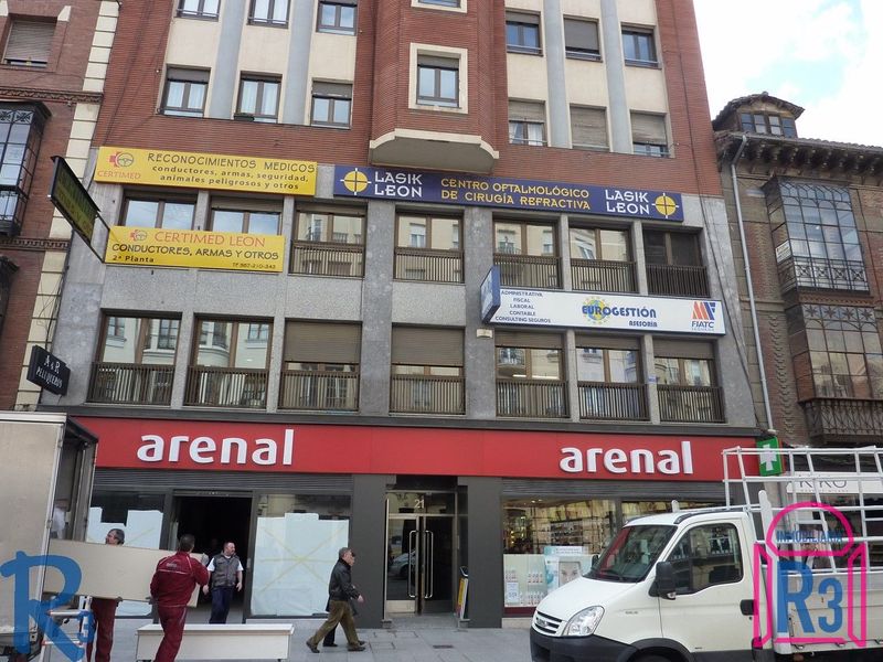 Oficina en alquiler León. Ref: 13061. Inmobiliaria R3