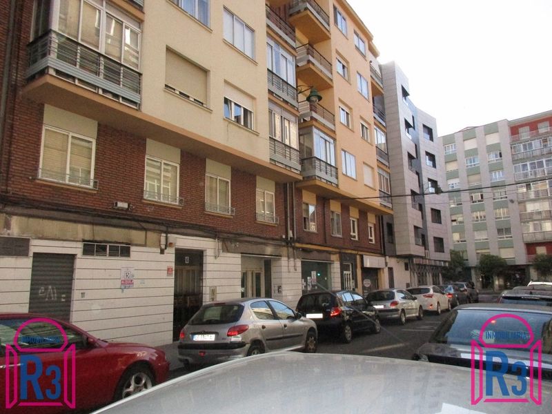 Local Comercial en venta y alquiler León. Ref: 13739. Inmobiliaria R3