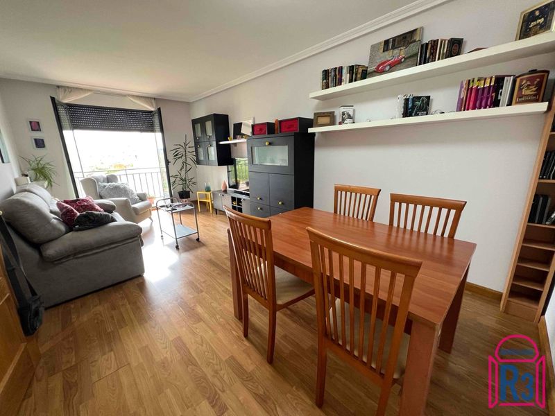 Apartamento en venta Villaquilambre, León. Ref: 14682. Inmobiliaria R3