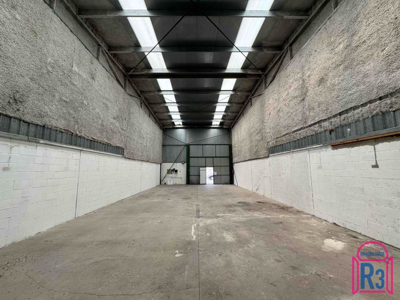 Nave Industrial en alquiler León. Ref: 14900. Inmobiliaria R3