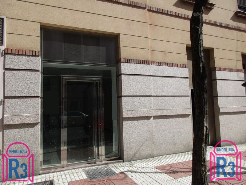 Local Comercial en alquiler León. Ref: 15339. Inmobiliaria R3