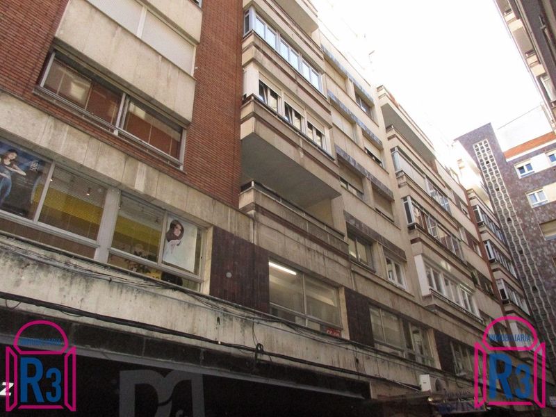 Oficina en alquiler León. Ref: 16851. Inmobiliaria R3