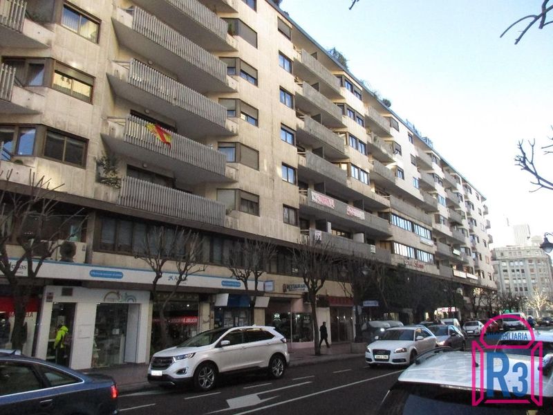 Oficina en venta León. Ref: 17847. Inmobiliaria R3