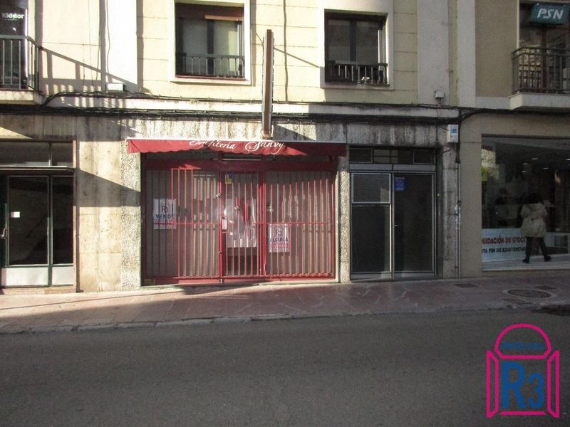 Local Comercial en venta y alquiler León. Ref: 17993. Inmobiliaria R3