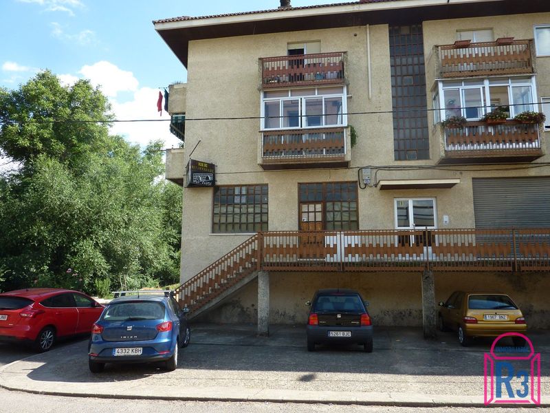 Local Comercial en venta Puente Villarente, León. Ref: 18242. Inmobiliaria R3