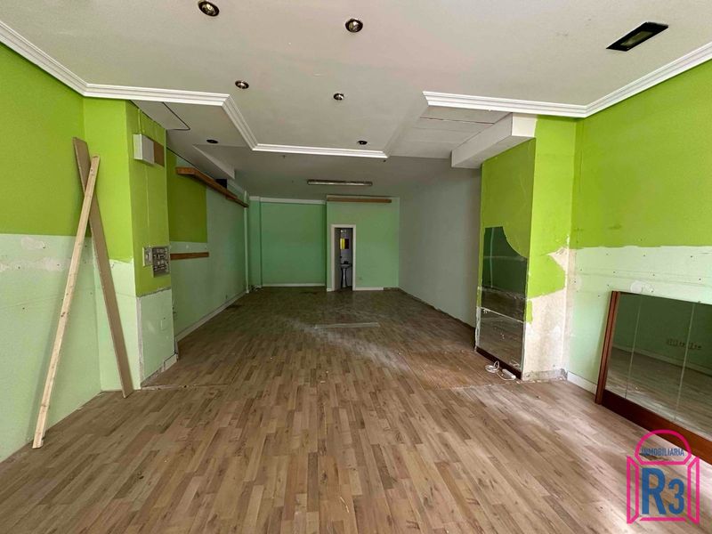 Local Comercial en venta y alquiler León. Ref: 18303. Inmobiliaria R3
