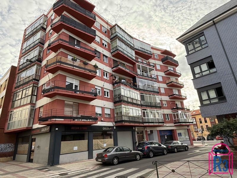 Apartamento en alquiler León. Ref: 18537. Inmobiliaria R3
