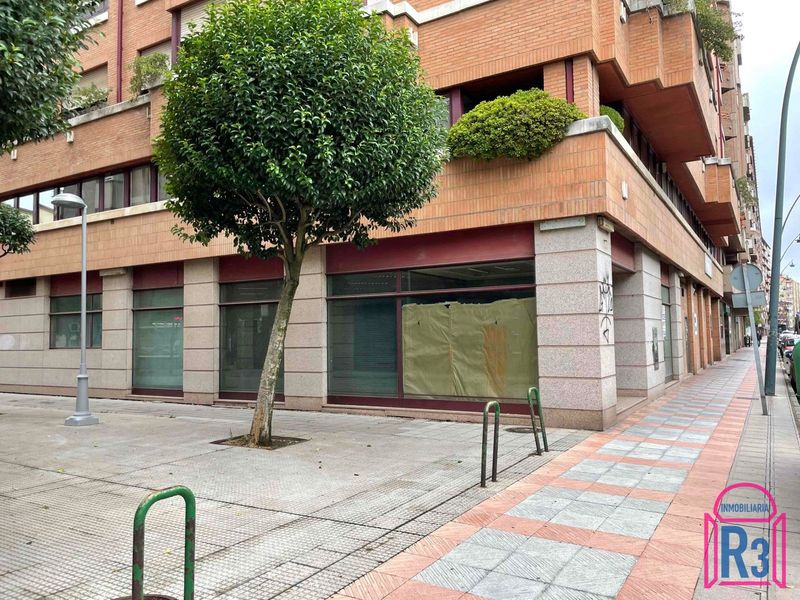 Local Comercial en venta y alquiler León. Ref: 18895. Inmobiliaria R3