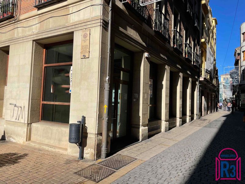 Local Comercial en venta y alquiler León. Ref: 18896. Inmobiliaria R3
