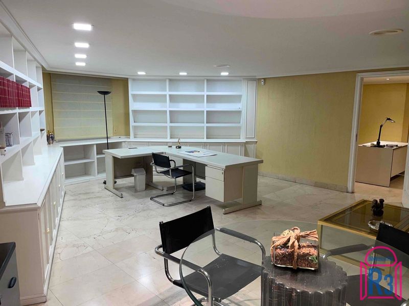 Oficina en alquiler León. Ref: 19511. Inmobiliaria R3