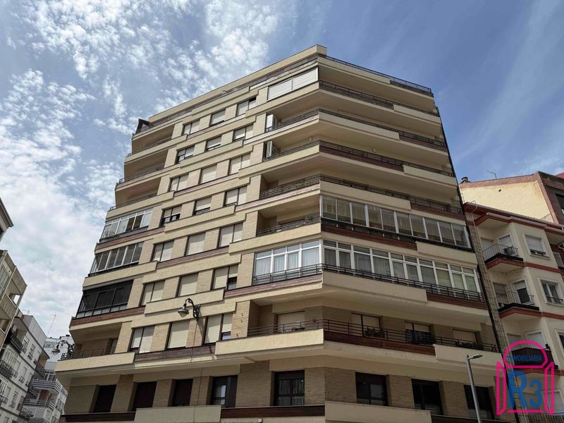 Piso en venta León. Ref: 19825. Inmobiliaria R3
