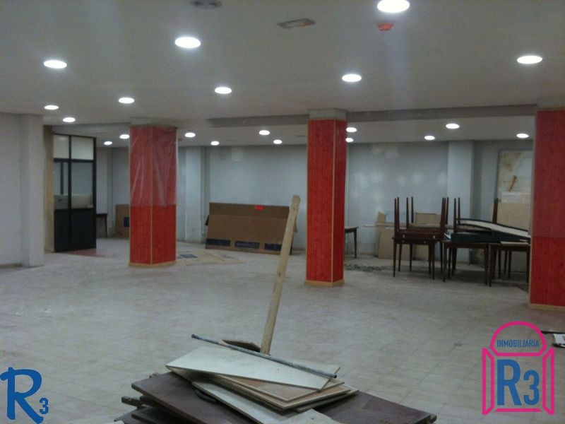 Local Comercial en venta y alquiler León. Ref: 200. Inmobiliaria R3