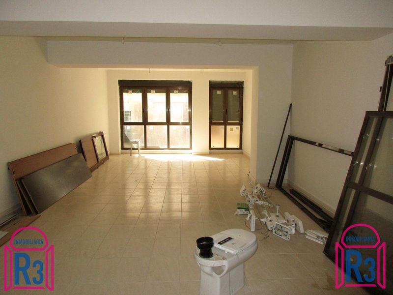 Oficina en alquiler León. Ref: 2009. Inmobiliaria R3