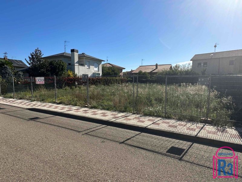 Parcela Urbana en venta Villarrodrigo De Las Regueras, León. Ref: 20190. Inmobiliaria R3
