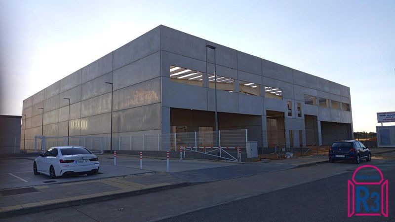 Nave Industrial en alquiler Villadangos Del Paramo, León. Ref: 20209. Inmobiliaria R3