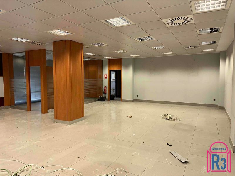 Local Comercial en venta León. Ref: 20722. Inmobiliaria R3
