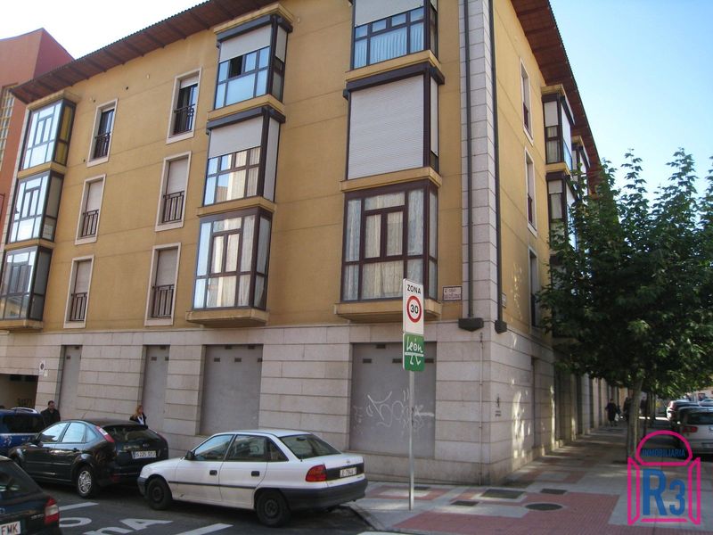 Local Comercial en venta León. Ref: 20964. Inmobiliaria R3