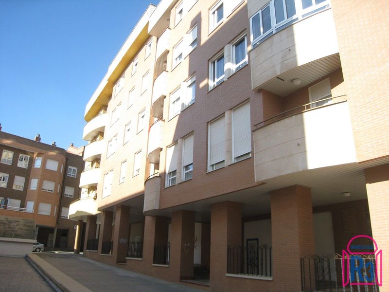 Local Comercial en venta León. Ref: 20970. Inmobiliaria R3