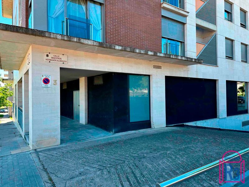 Local Comercial en alquiler León. Ref: 21098. Inmobiliaria R3