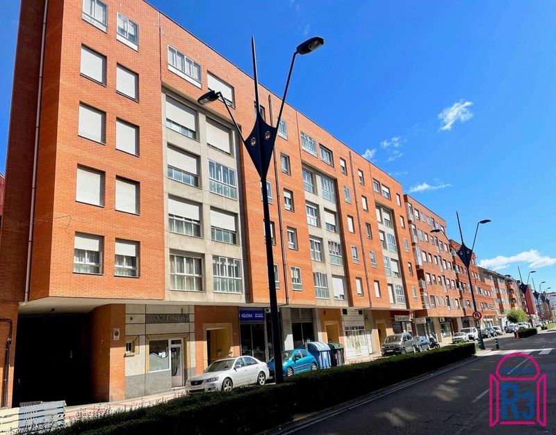 Apartamento en alquiler León. Ref: 21135. Inmobiliaria R3