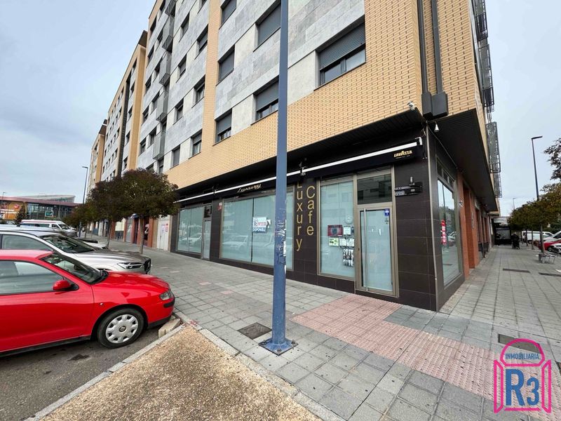 Local Comercial en venta y alquiler León. Ref: 21411. Inmobiliaria R3