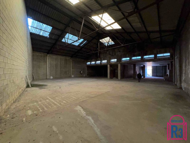 Nave Industrial en venta San Andrés del Rabanedo, León. Ref: 21480. Inmobiliaria R3